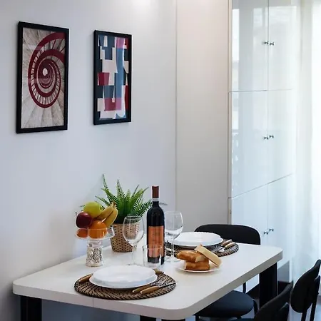 Cathedral-central 5*skyline M3 アパート ミラノ